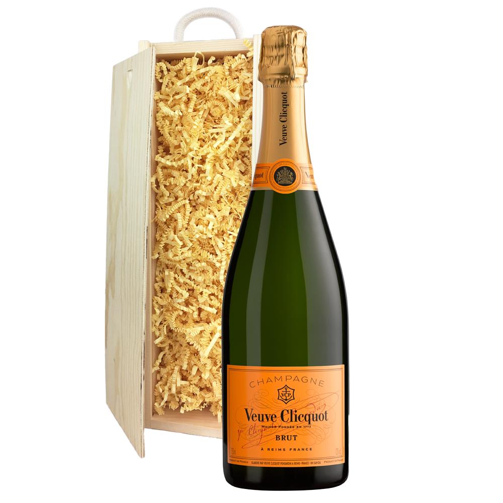 Veuve Clicquot Yellow Label Brut 75cl In Pine Gift Box